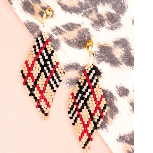 One Blessed Nana Jewelry - NWT BOUTIQUE   BEIGE AND RED LARA PLAID SEED BEAD DIAMOND EARRING